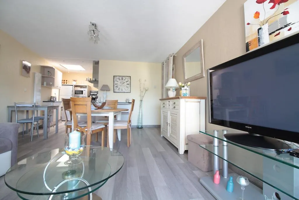 Apartment Appartement Tout Confort Gregor 4 Personnes Balcon Parking Prive Centre Ville Vannes