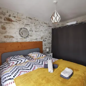 Centre Charmant 3 Pieces 2ch Avec Parking Apartment