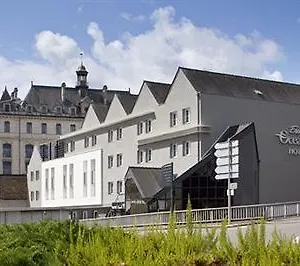 Escale Oceania Centre Hotel